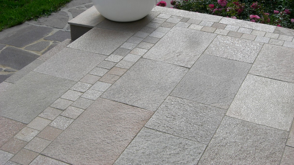 SA-NL-QUARZIT, Bodenplatten, gespalten mit gesägten Kanten, 35 x freie Längen x 1,5-3 cm